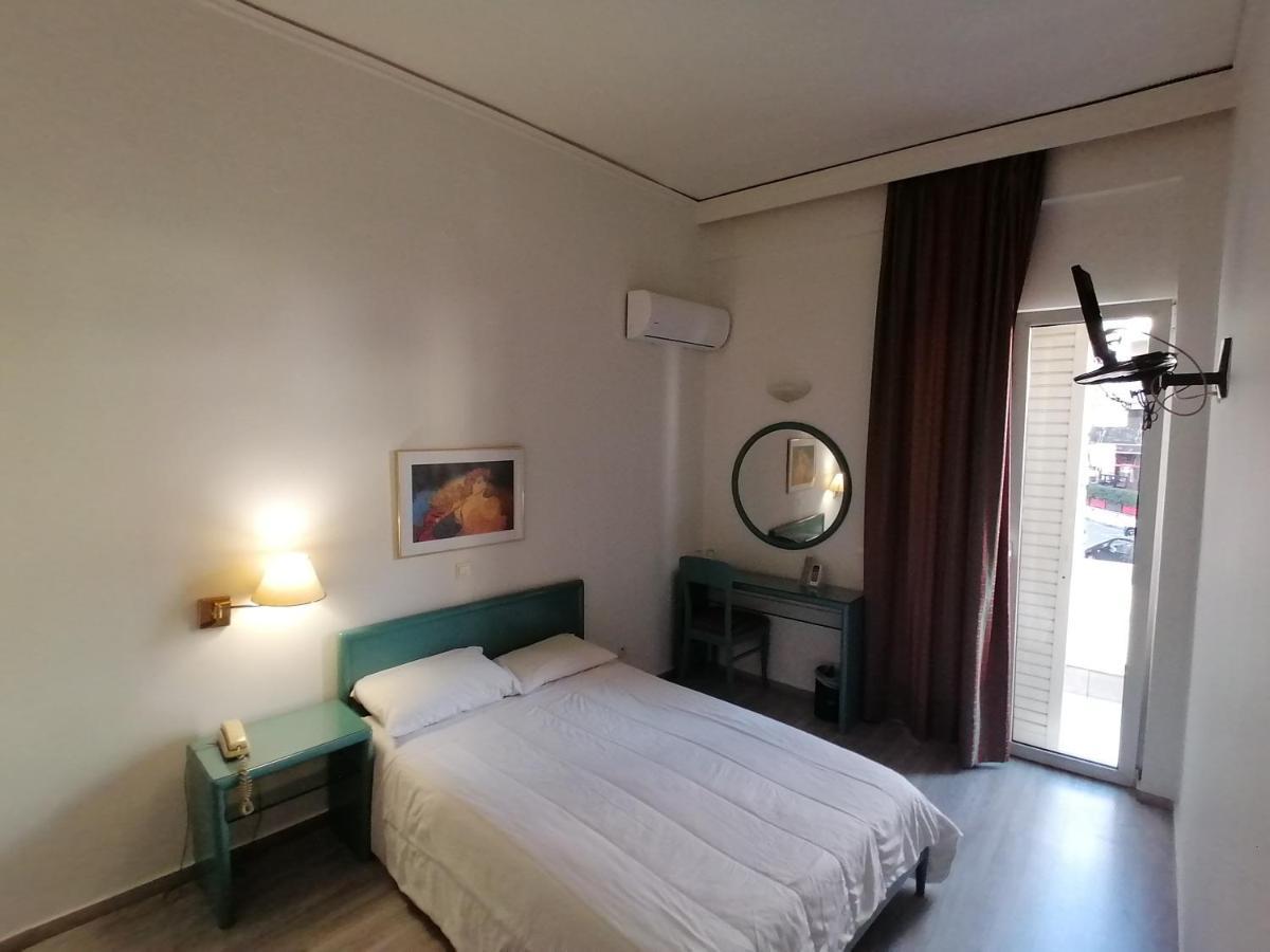 Hotel Galaxias Agrinio Dış mekan fotoğraf
